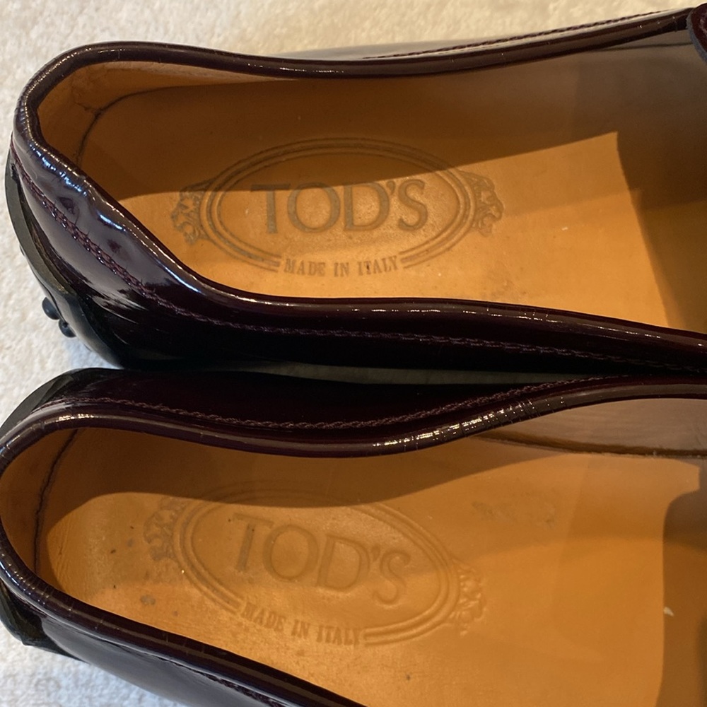 Tod’s wine oxblood burgundy patent leather rubber sole driving shoe Sz 39.5 - Picture 2 of 11